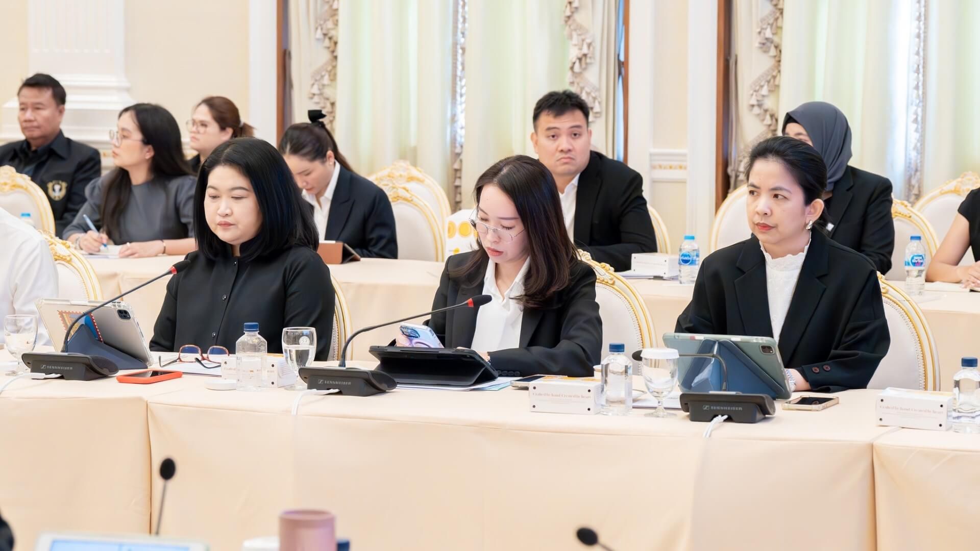 Prime Minister Anutin Charnvirakul chaired the first meeting of the National Committee established to oversee preparations for the 2026 IMF-World Bank Group Annual Meetings, held at the Phakdi Bodin Building, Government House on 11 May 2026.