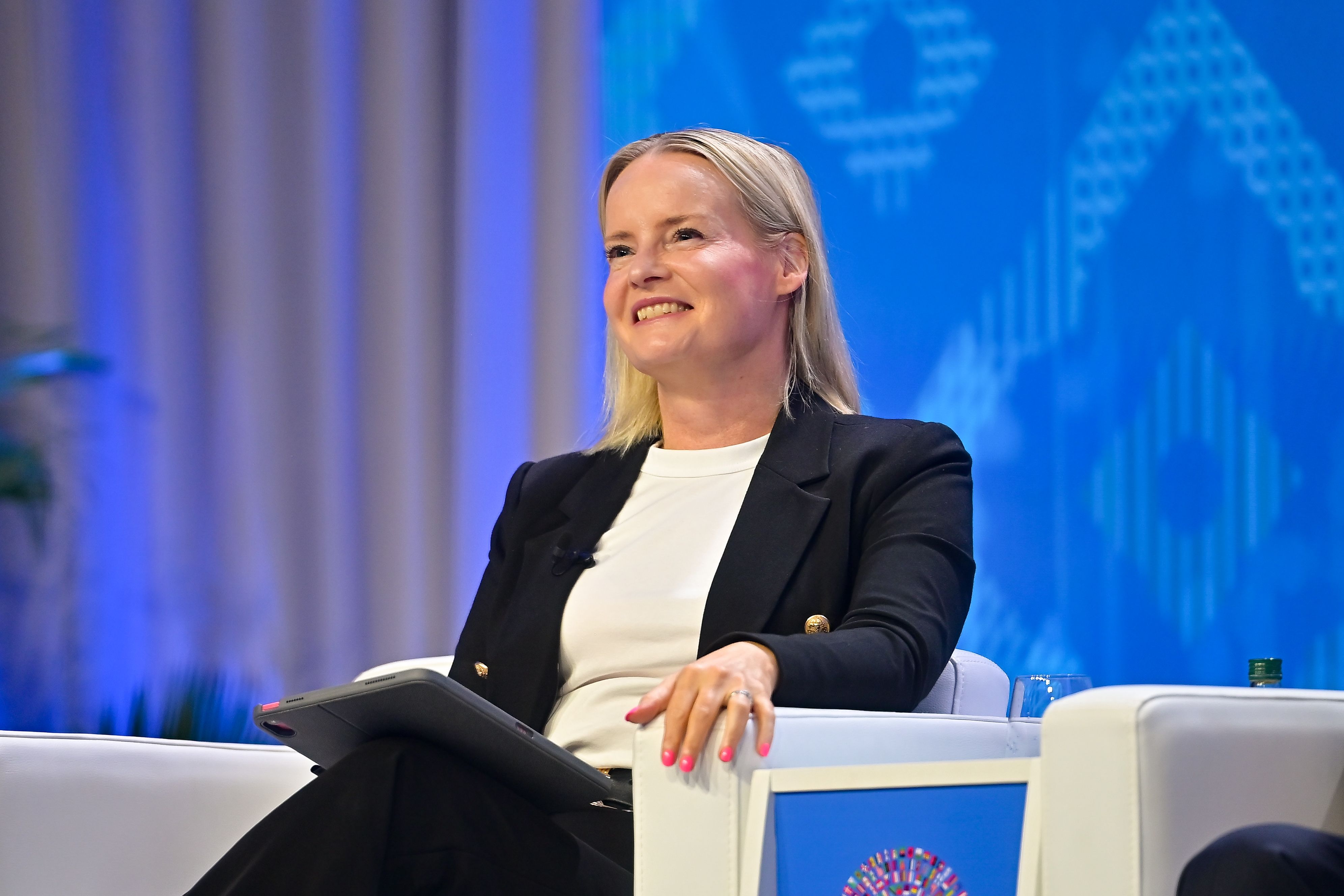 Building Resilience in a Fragmented World
