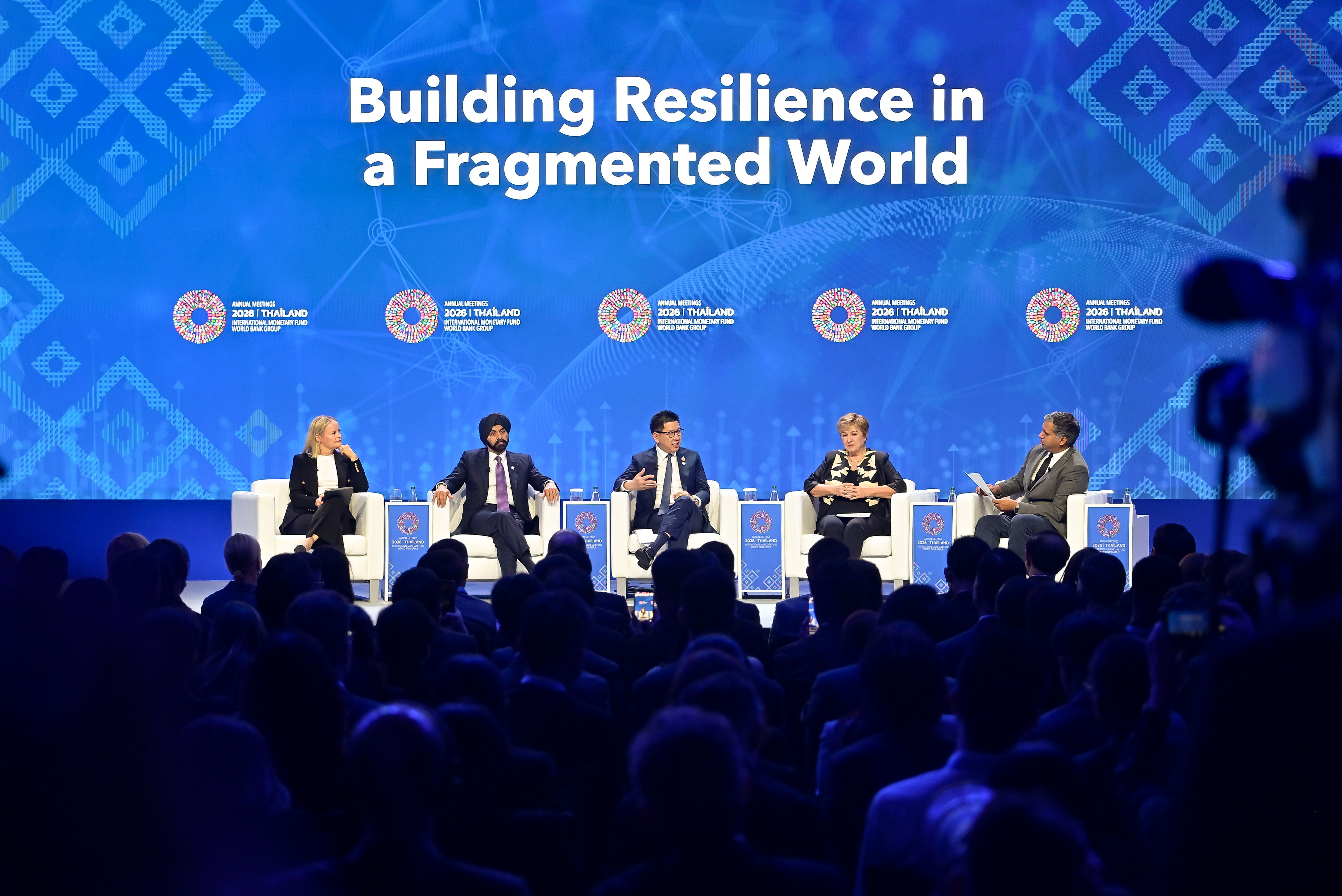 Building Resilience in a Fragmented World