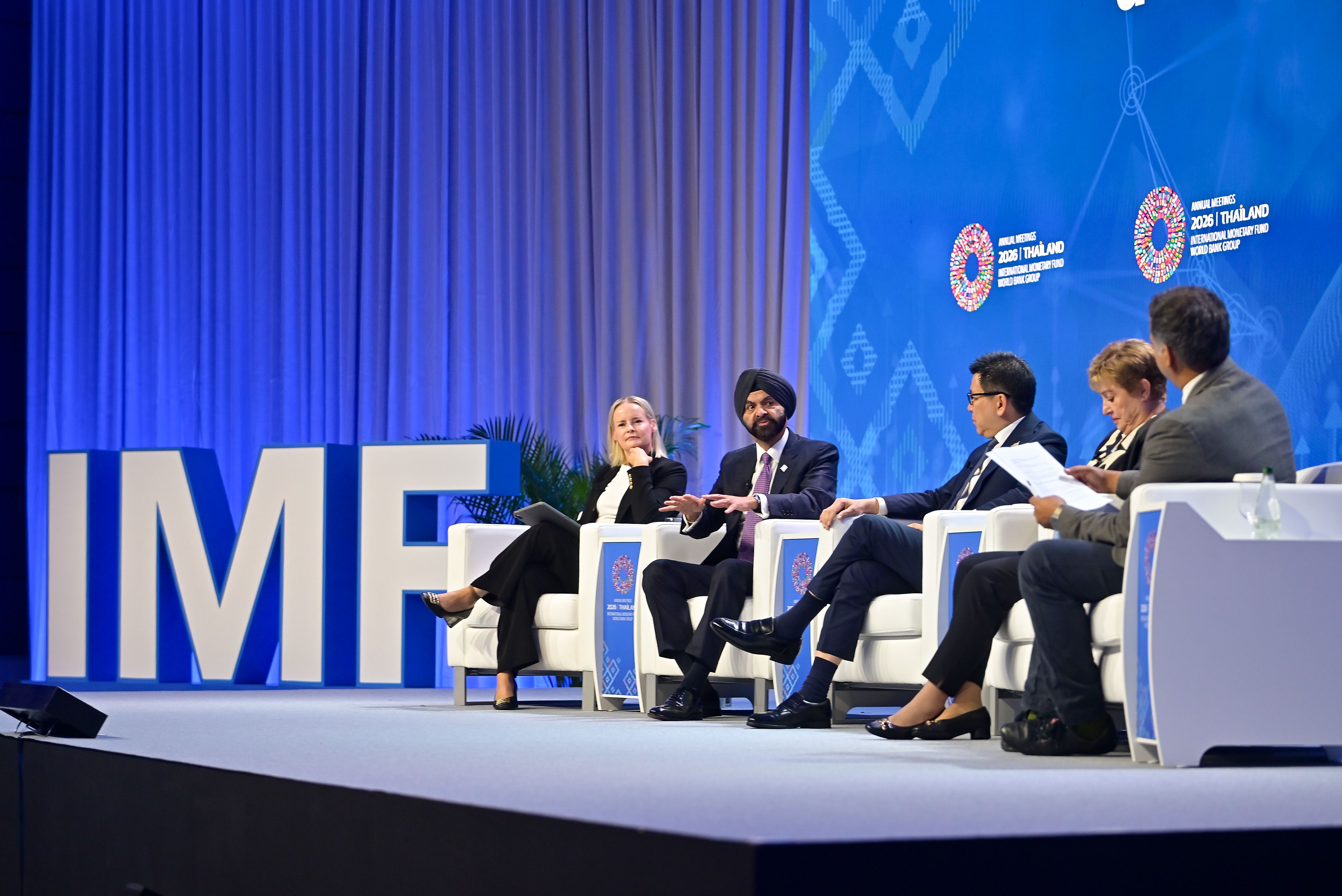 Building Resilience in a Fragmented World