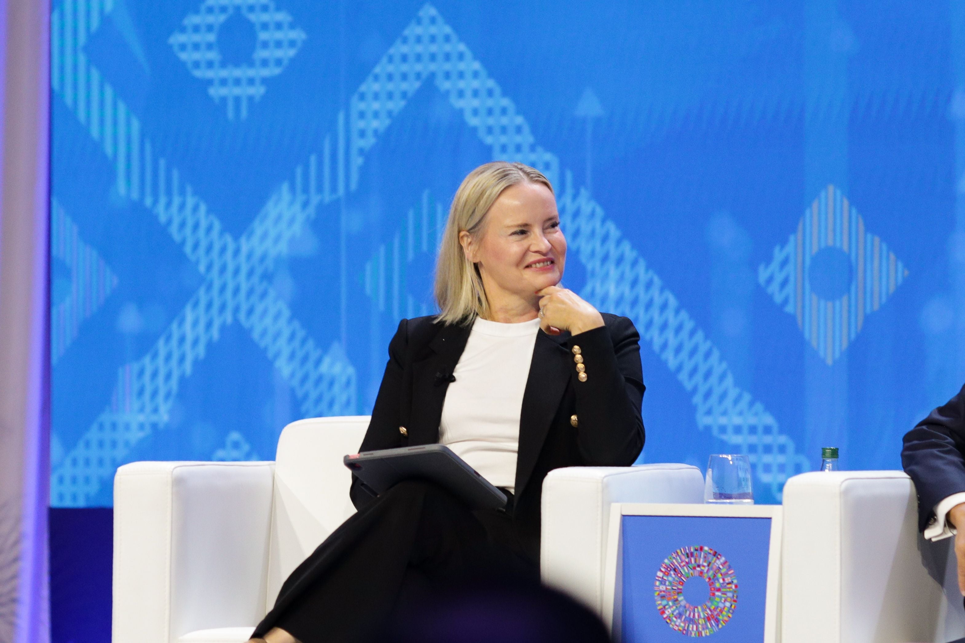 Building Resilience in a Fragmented World